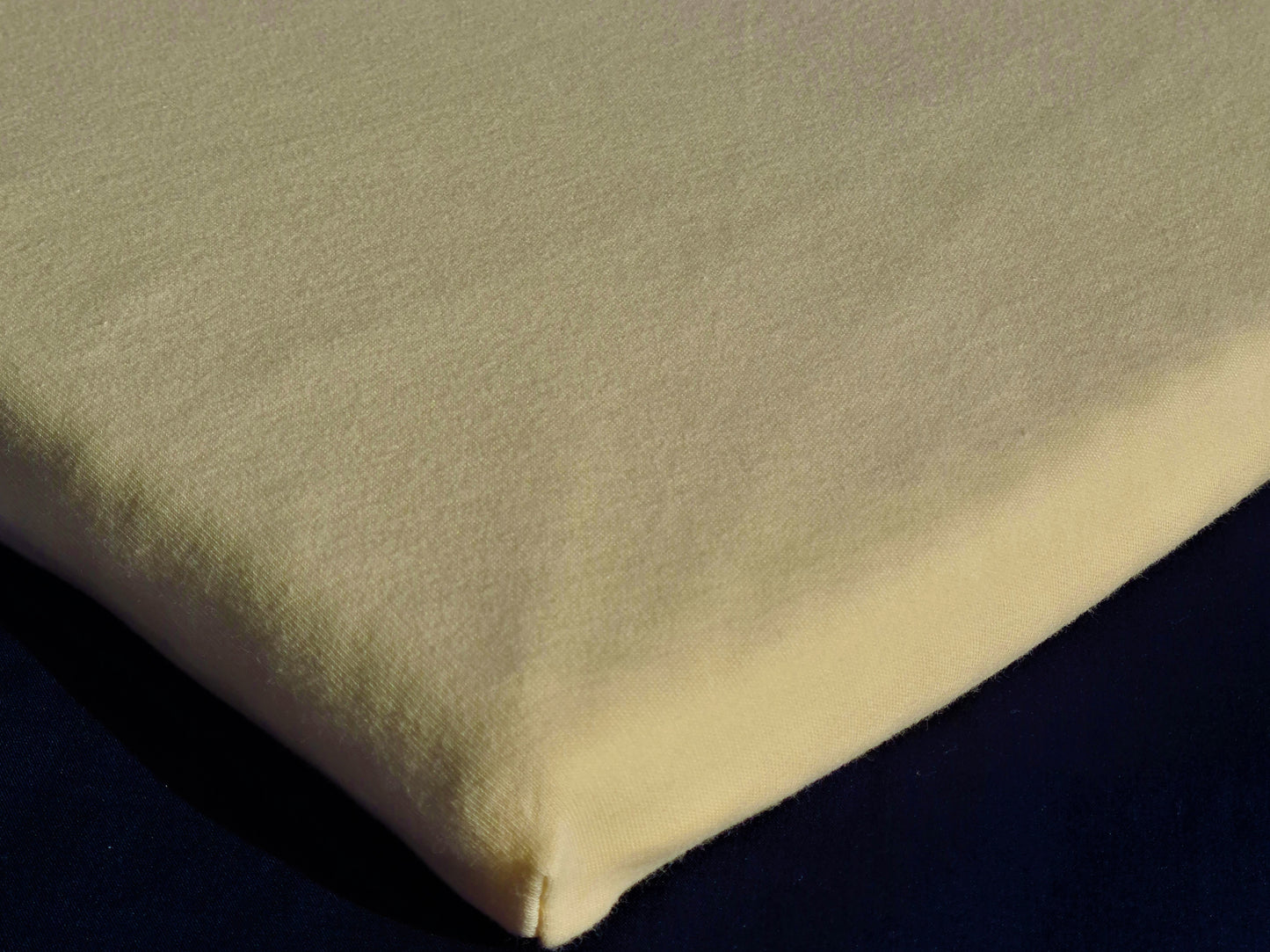 Manuka Baby Bed, Mattress & Linen New Born Bundle